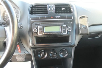 Volkswagen Polo V Hatchback 5d 1.6 TDI-CR DPF 90KM 2011 Volkswagen Polo ROK 2011 POJ 1,6 90 KM, zdjęcie 15