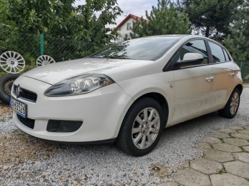 Fiat Bravo II Hatchback 5d 1.4 i 16V MPI 90KM 2012 - FIAT BRAVO II - 1.4 16v - 2012r - 2xKOŁA - BEZWYPADKOWY - PRYWATNY -, zdjęcie 2