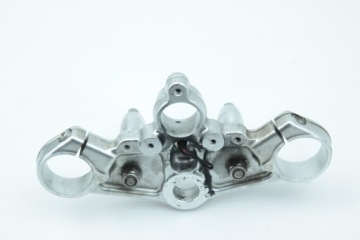 ВЕРХНЯЯ ПОЛКА TRIUMPH SPEED TRIPLE 955I 00-04