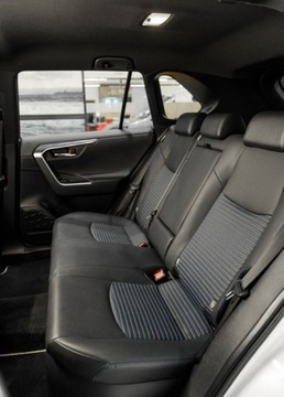 Toyota RAV4 V SUV 2.5 Hybrid Dynamic Force 222KM 2021 Toyota RAV4 2.5 Hybrid Selection 4x4 2.5 Hybryda 222KM, zdjęcie 14