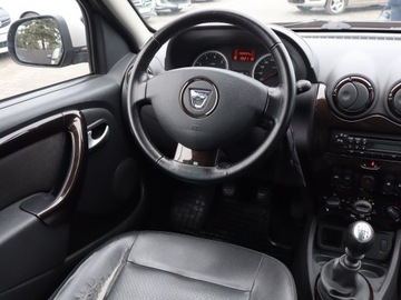 Dacia Duster I SUV 1.5 dCi 107KM 2011 Dacia Duster 1.5 dCi, Klima, zdjęcie 6