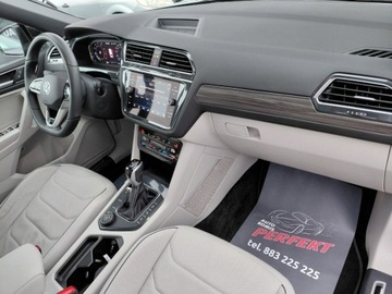 Volkswagen Tiguan II SUV Facelifting 2.0 TSI 190KM 2023 Volkswagen Tiguan R-Line Panorama Kamera Hands Free Navi El.fotele PDC Alu, zdjęcie 19