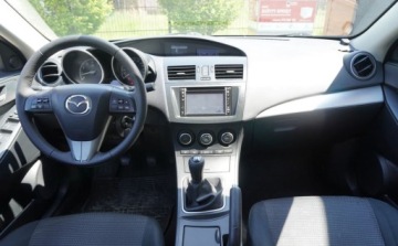 Mazda 3 II Sedan Facelifting 1.6 MZR 105KM 2013 Mazda 3 Bezwypadkowa Serwisowana 1-Wlasciciel Navi Kliamtronik Alufelgi, zdjęcie 7