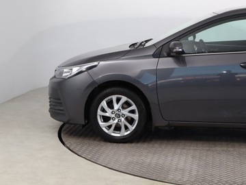 Toyota Corolla XI Sedan 1.6 Valvematic 132KM 2016 Toyota Corolla 1.6 Valvematic, Salon Polska, zdjęcie 14