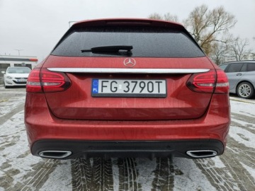 Mercedes Klasa C W205 Kombi Facelifting 2.0 220d 194KM 2019 Mercedes C 220 2,0 diesel 194KM Automat AMG, zdjęcie 17