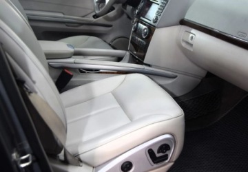 Mercedes Klasa GL X164 2011 Mercedes-Benz GL 4matic _ 3.0 diesel _ 211 KM 3.0 Diesel 211KM, zdjęcie 21