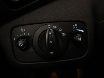 Ford Kuga II 2016 Ford Kuga panorama navi grzane fotele półskóra, zdjęcie 32