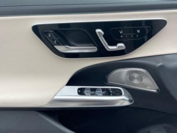 Mercedes Klasa E W214 Sedan 2.0 220d 197KM 2025 E Klasa 220 d 4-Matic AMG 2.0 (197KM) 2025, zdjęcie 9