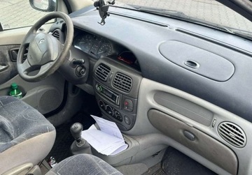 Renault Scenic I Minivan 1.6 i 16V 110KM 2001 Renault Scenic 1.6 benzyna LPG 2001 1.6 BenzynaLPG 110KM, zdjęcie 2