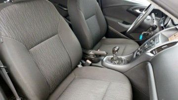 Opel Astra J Sports Tourer Facelifting 1.6 CDTI ecoFLEX 110KM 2015 Opel Astra 1.6D, 110KM, Bezwypadek, zdjęcie 28