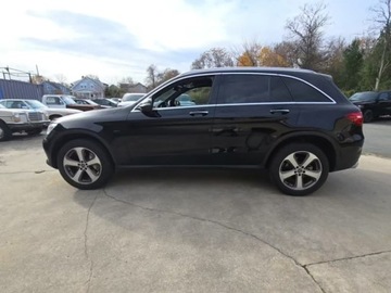 Mercedes GLC C253 2019 Mercedes-Benz GLC 350e 2019 2.0l 2.0 Benzyna 320KM, zdjęcie 1