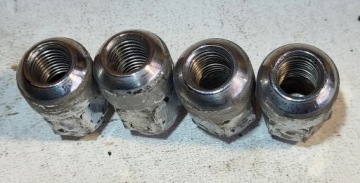 Гайки заднего колеса 90304-SWE-T91 КОМПЛЕКТ 2002-2012 Honda VFR 800 V-TEC VTEC