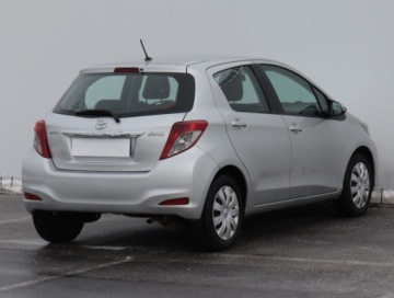 Toyota Yaris III Hatchback 5d 1.0 VVT-i 69KM 2013 Toyota Yaris 1.0 VVT-i, Salon Polska, Klima, zdjęcie 4