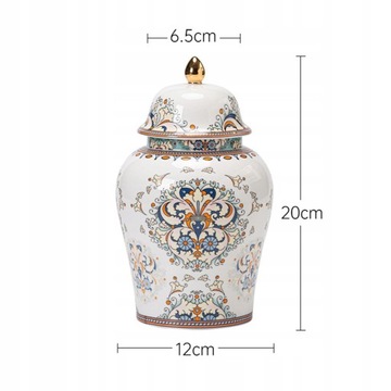Красивая декоративная фарфоровая банка с глазурью.