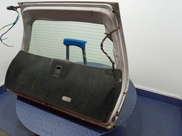 MERCEDES E TŘÍDA W210 S210 KOMBI VÍKO KUFRU KUFRU ZADNÍ 744