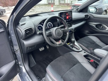 Toyota Yaris IV Hatchback Facelifting 1.5 Hybrid Dynamic Force 130KM 2025 Toyota Yaris Hybrya GR SPORT+VIP SKYVIEW/Salon PL/, zdjęcie 15