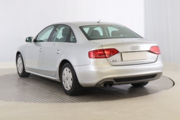 Audi A4 B8 Limousine 2.0 TFSi 211KM 2010 Audi A4 2.0 TFSI, Salon Polska, Serwis ASO, 4X4, zdjęcie 3