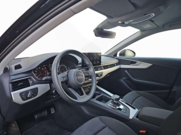 Audi A4 B9 Limousine Facelifting 2.0 35 TFSI 150KM 2023 Audi A4 Limousine s-line, kamera cofania, tempomat, grzane fotele, elektry, zdjęcie 9