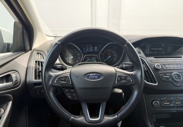Ford Focus III Sedan Facelifting 1.0 EcoBoost 125KM 2017 Ford Focus 1.0 EcoBoost 125KM SalonPL FV23 Benzyna 125KM, zdjęcie 15