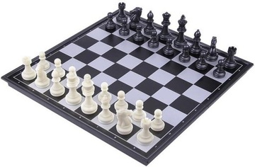 Набор шахматных послов Travel International с магнитом