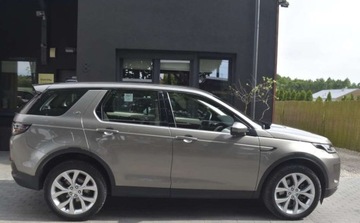 Land Rover Discovery Sport SUV Facelifting 2.0 P I4 200KM 2022 Land Rover Discovery Sport Land Rover Discovery Sport 2.0 Benzyna 200KM, zdjęcie 4