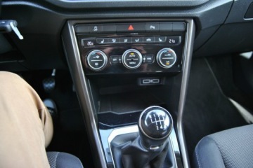 Volkswagen T-Roc I SUV 1.5 TSI ACT 150KM 2019 Volkswagen T-Roc APP CONNECT * OPŁACONY * LEDY, zdjęcie 8