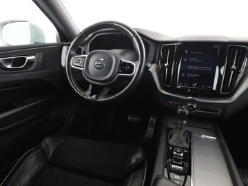Volvo XC60 II Crossover D4 190KM 2018 Volvo XC 60 GRATIS! Pakiet Serwisowy o wartości, zdjęcie 15