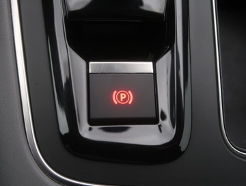 Citroen C5 Aircross SUV 1.6 PureTech 181KM 2019 Citroen C5 Aircross PureTech 180, Salon Polska, zdjęcie 17