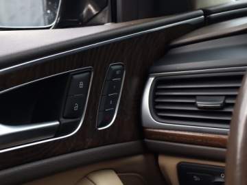 Audi A6 C7 Limousine Facelifting 2.0 TDI ultra 190KM 2014 Audi A6 2.0 TDI, Salon Polska, 187 KM, Skóra, zdjęcie 17