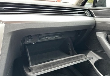 Volkswagen Passat B8 Variant 2.0 TDI BlueMotion SCR 150KM 2017 Volkswagen Passat 2,0 TDI 150 KM 4-Motion Serwis GWARANCJA Zamiana Zarejes, zdjęcie 16