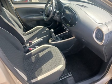 Toyota Aygo X 1.1 VVT-i 72KM 2022 Toyota Aygo X 1.0 VVTi Style, zdjęcie 11