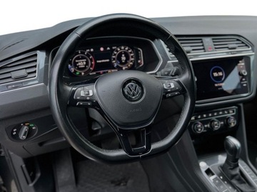 Volkswagen Tiguan II SUV 2.0 TSI 190KM 2020 Volkswagen Tiguan Volkswagen Tiguan 2.0 TSI 190 KM 4Motion DSG Highline 2, zdjęcie 10