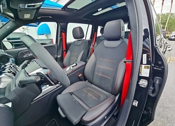 Mercedes GLB SUV AMG 35 2.0 306KM 2024 Mercedes-Benz AMG GLB 35 4MATIC, zdjęcie 4