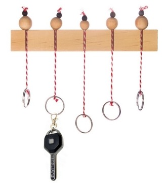 WIESZAK NA KLUCZE Z 5 BRELOCZKAMI
