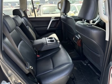 Toyota Land Cruiser VI MPV Faceliting 2.8 D-4D 177KM 2016 Toyota Land Cruiser LC 2.8 D-4D Invincible VI (201, zdjęcie 7