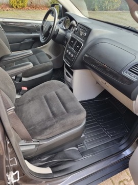 Dodge Caravan V Grand Caravan Facelifting 3.6 VVT 283KM 2017 Dodge grand carravan 2017r WŁAŚCICIEL 3,6 benzyna mały przebieg, zdjęcie 7