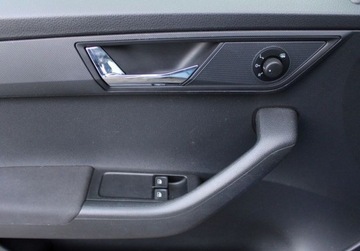 Skoda Fabia III Hatchback Facelifting 1.0 TSI 95KM 2020 Skoda Fabia 1.0 TSI 95KM M5 Ambition Czujniki parkowania SmartLink SalonPL, zdjęcie 26