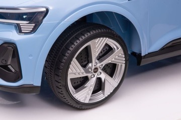 AUDI E-Tron 4X4 PREMIUM NA AKUMULATOR LIFT