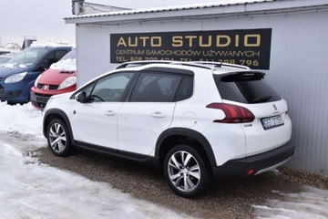 Peugeot 2008 I SUV Facelifting 1.2 PureTech 110KM 2018 Peugeot 2008 NaviKamera SkoraAlcantara Ambiente Led Panorama Klimatronic, zdjęcie 3