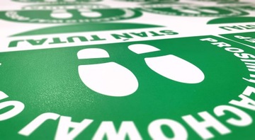 НАПОЛЬНАЯ НАКЛЕЙКА 30см ДЕЗИНФИЦИРОВАННАЯ ВОДА В БАССЕЙНЕ