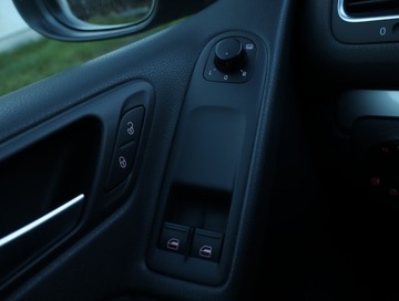 Volkswagen Golf VI Hatchback 5d 1.4 80KM 2009 VW Golf 1.4 16V, Klima, Tempomat, Parktronic, zdjęcie 14