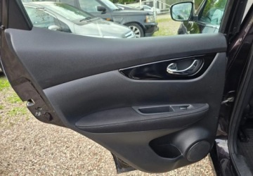 Nissan Qashqai II Crossover 1.2 DIG-T 115KM 2016 Nissan Qashqai Nissan Qashqai 1.2 DIG-T Acenta 1.2 Benzyna 115KM, zdjęcie 30