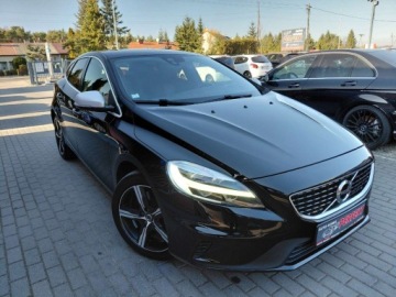Volvo V40 II 2018 Volvo V40 R Design Automat Navi Kamera Led 1.5 Benzyna 122KM, zdjęcie 2
