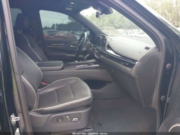 Cadillac Escalade III 2023 Cadillac Escalade Esv Sport 2023 6.2l 6.2 Benzyna 420KM, zdjęcie 9