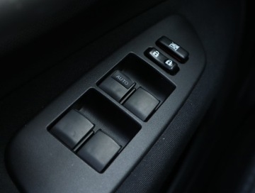 Toyota Auris I Hatchback 1.4 D-4D 90KM 2009 Toyota Auris 1.4 D-4D, Klima, Klimatronic, zdjęcie 15