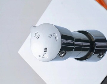 КОМПЛЕКТ ВСТРАИВАННОГО ДИСПЛЕЯ LED RAIN SHOWER 50