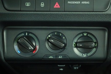 Skoda Fabia III Kombi Facelifting 1.0 TSI 95KM 2019 Skoda Fabia 1.0 TSI, Salon Polska, Serwis ASO, zdjęcie 9