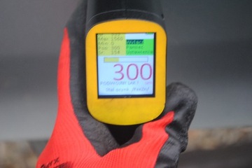 DVEŘE LEVÉ LAK LA7W VW GOLF V HB 3