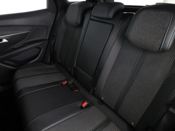 Peugeot 3008 II Crossover Facelifting  1.2 PureTech 130KM 2022 Peugeot 3008 automat full LED półskóra virtual, zdjęcie 16