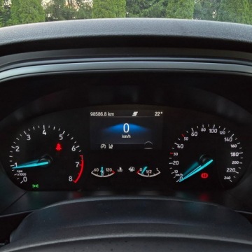 Ford Focus IV Kombi Facelifting 1.0 EcoBoost 125KM 2022 Ford Focus Mk4 1.0 EcoBoost Hybrid TITANIUM X, zdjęcie 27